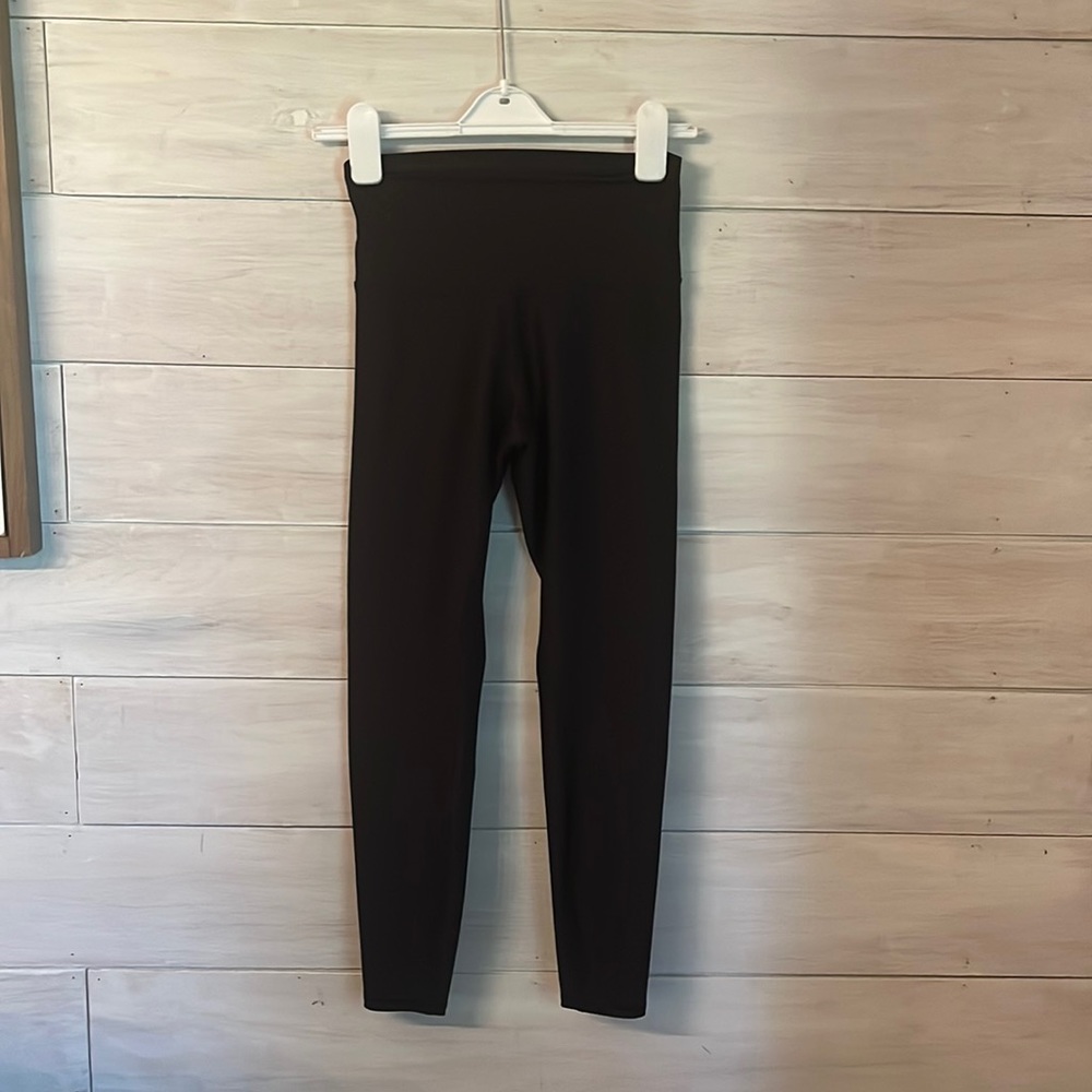 Alo Airlift High Waisted 7/8 Leggings - Size S